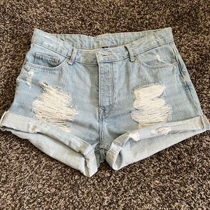 H&M denim shorts size 8 gently used smoke free home